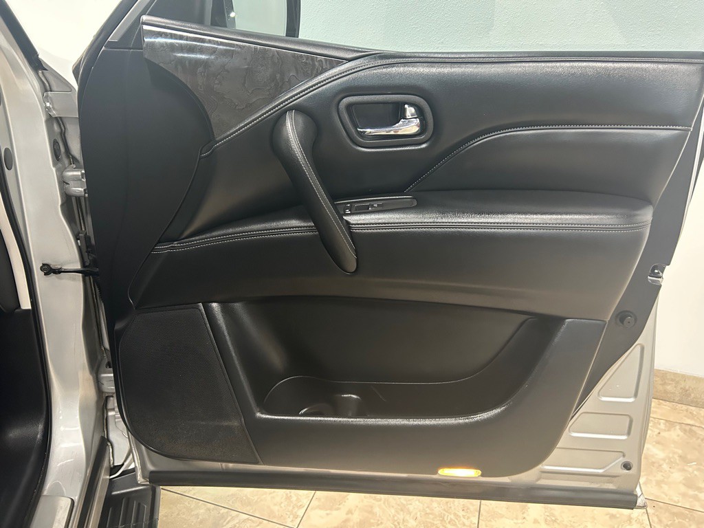 2020 INFINITI QX80 Image 30