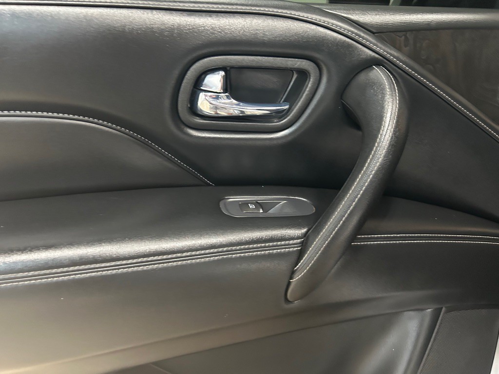2020 INFINITI QX80 Image 36