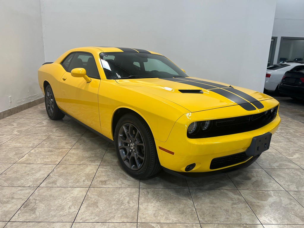 2018 Dodge Challenger Image 5