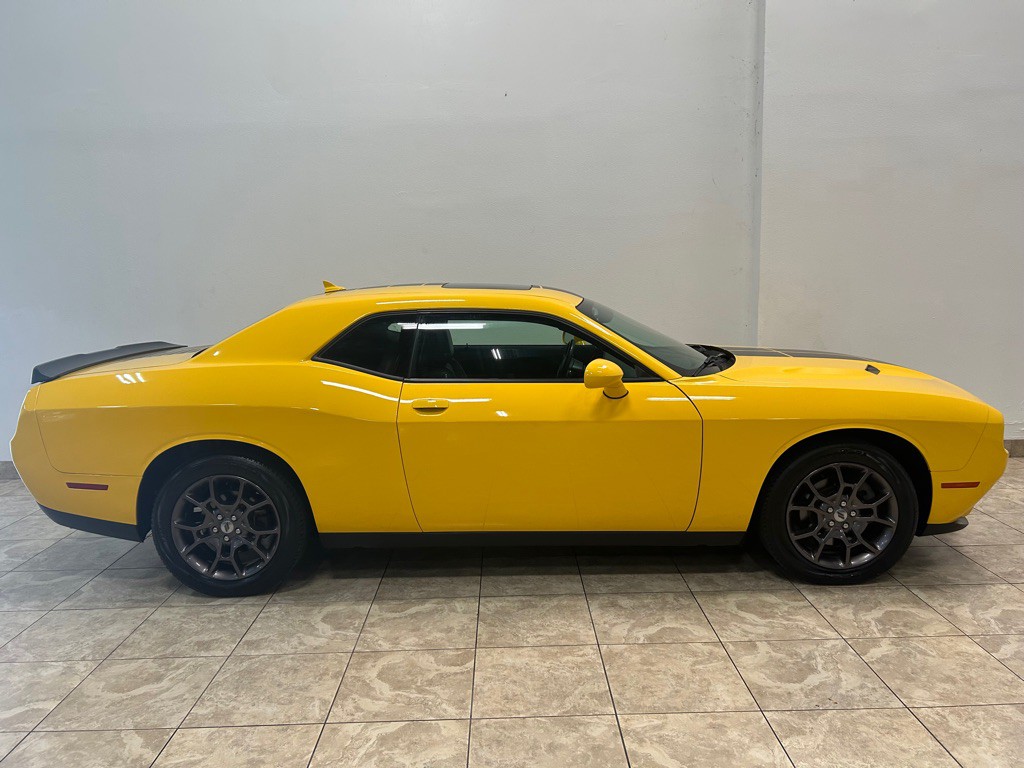 2018 Dodge Challenger Image 6