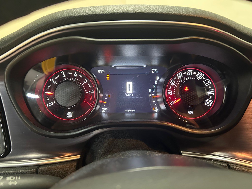 2018 Dodge Challenger Image 16