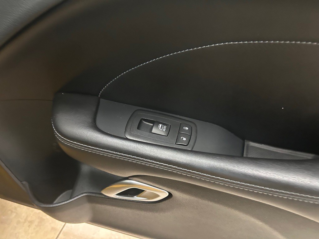 2018 Dodge Challenger Image 25