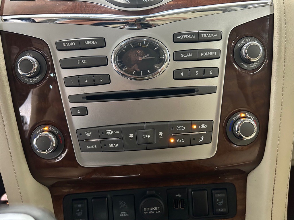 2018 INFINITI QX80 Image 24