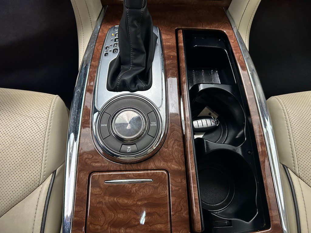 2018 INFINITI QX80 Image 25