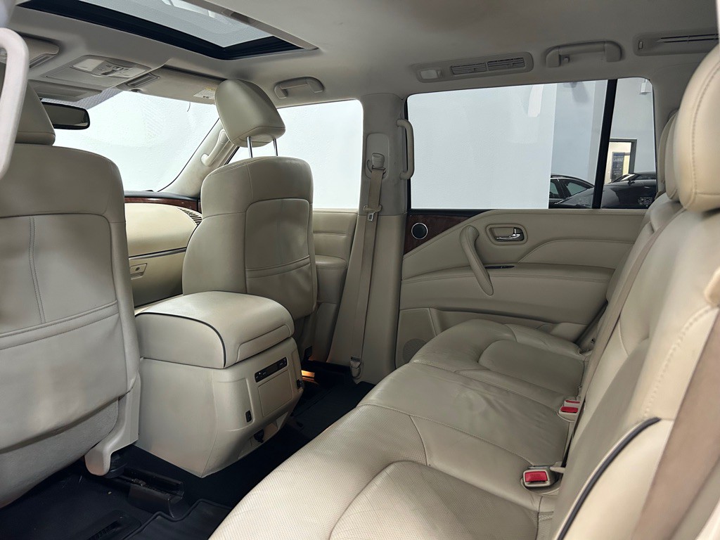 2018 INFINITI QX80 Image 37