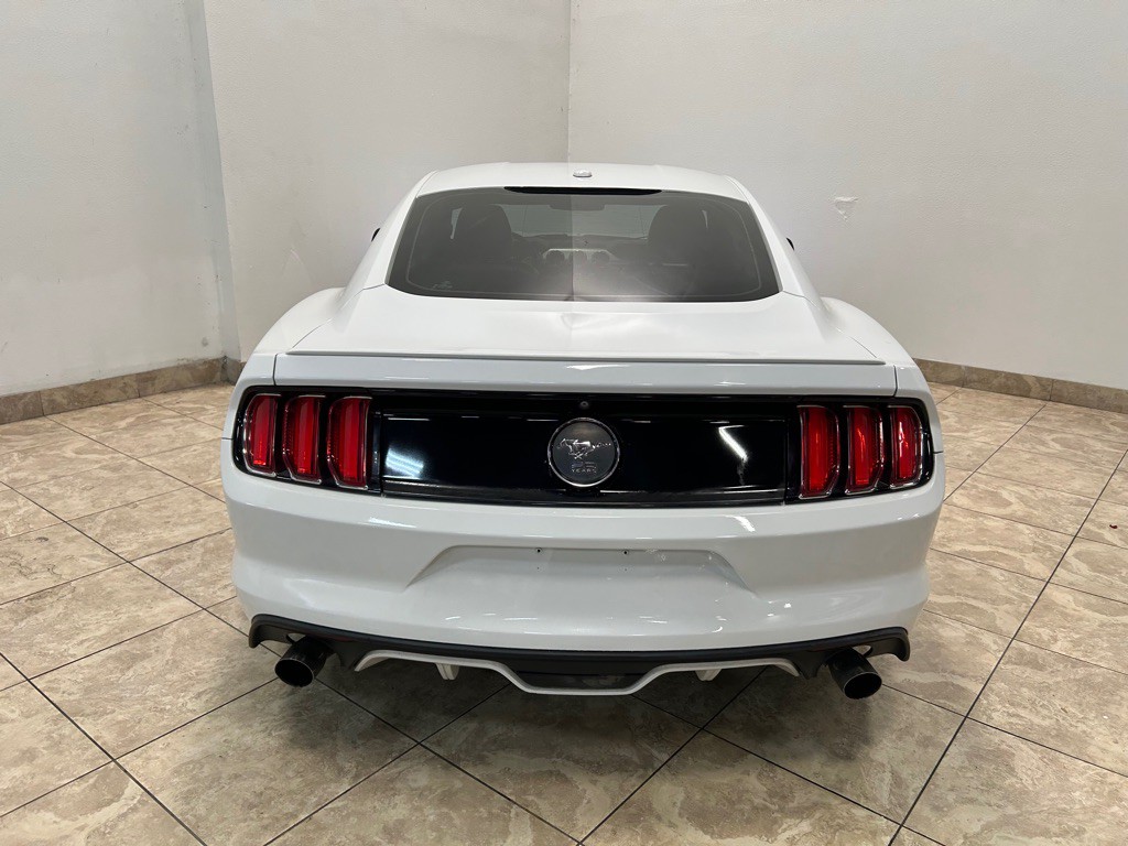 2015 Ford Mustang Image 8