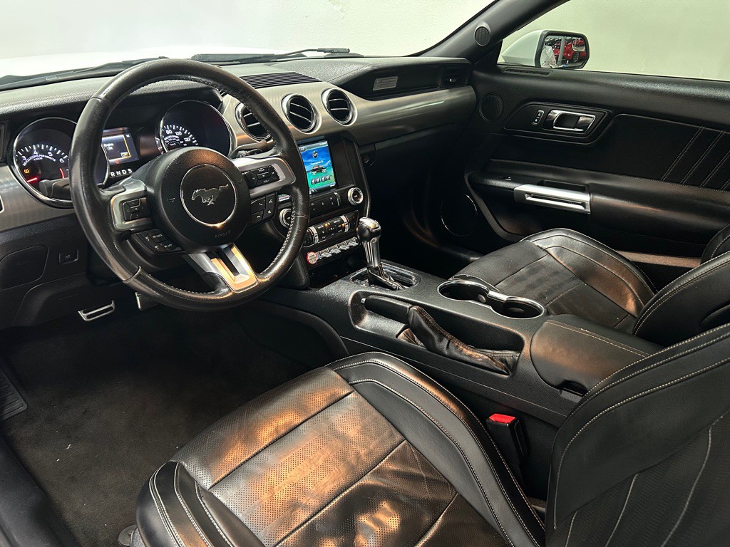 2015 Ford Mustang Image 24
