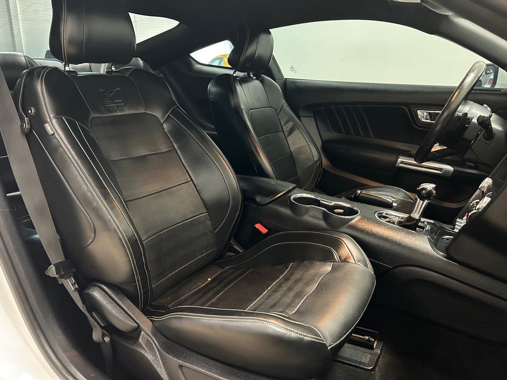 2015 Ford Mustang Image 29
