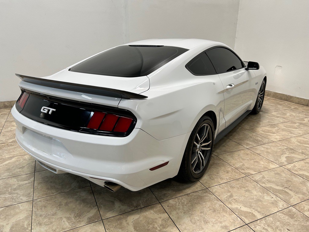 2017 Ford Mustang Image 6