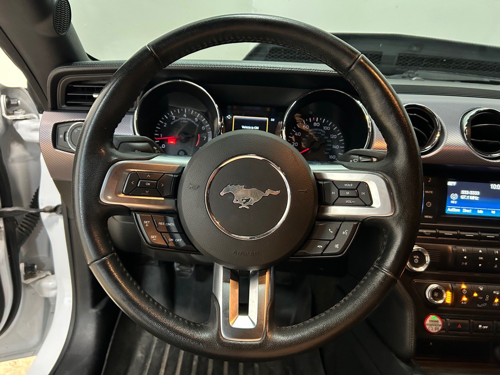 2017 Ford Mustang Image 18