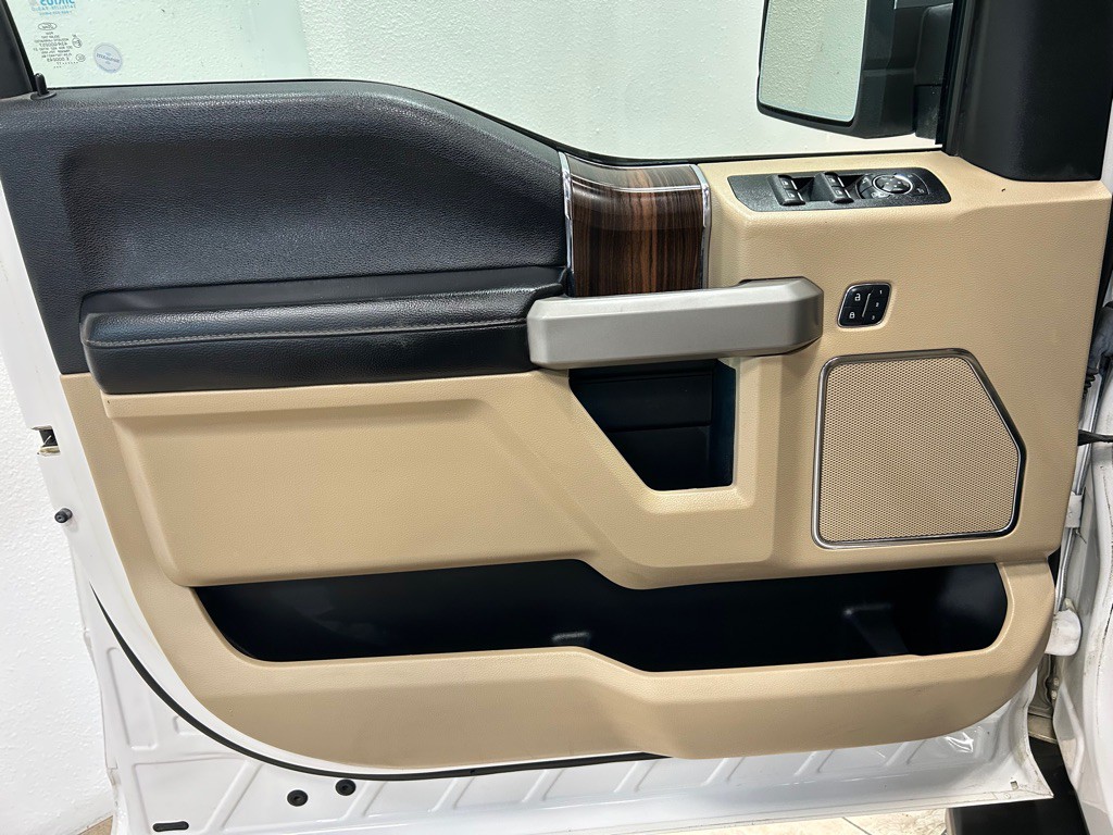 2017 Ford F-150 Image 17