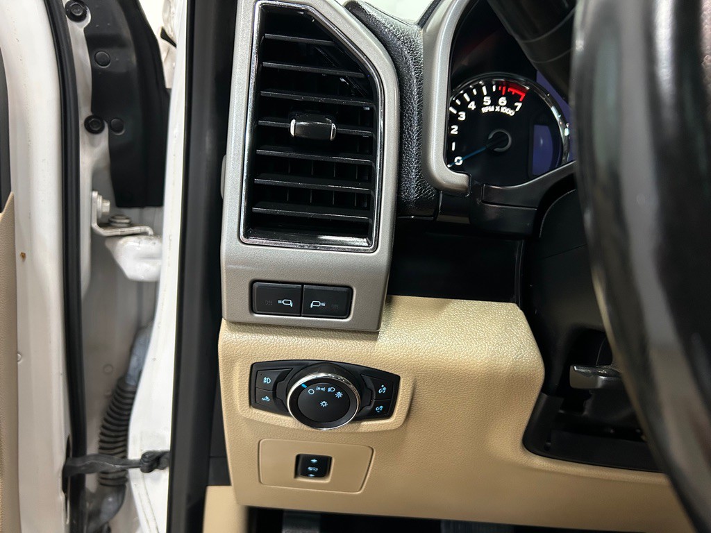 2017 Ford F-150 Image 19