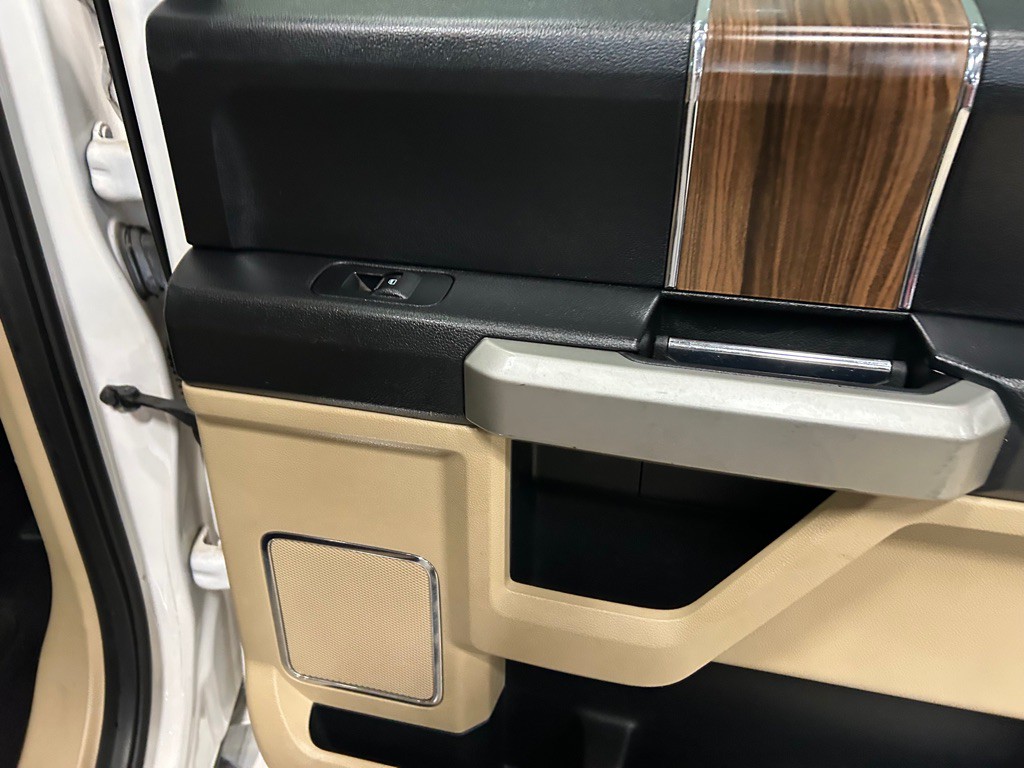 2017 Ford F-150 Image 40