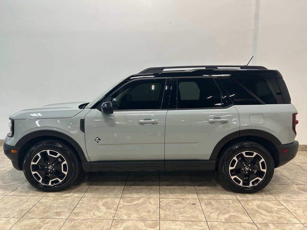 2021 Ford Bronco Image 3
