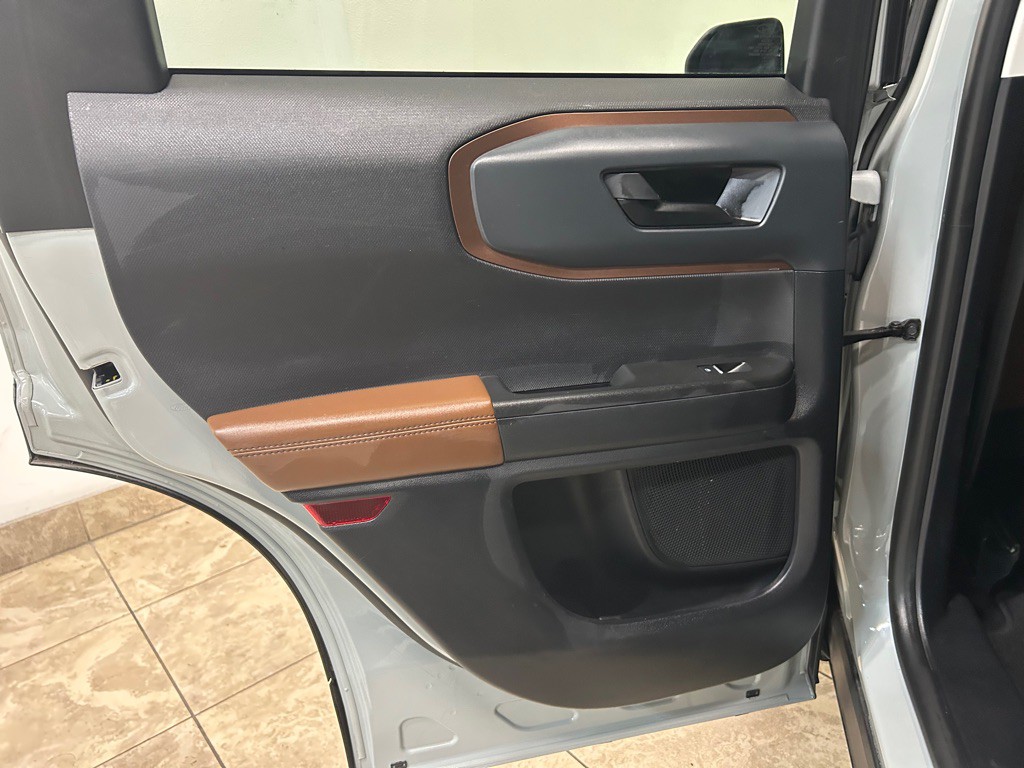 2021 Ford Bronco Image 36
