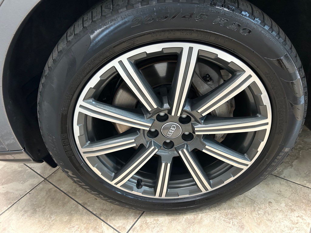 2017 Audi Q7 Image 15