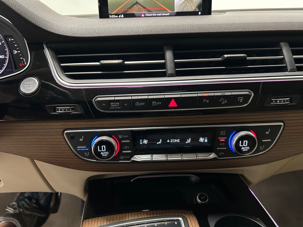 2017 Audi Q7 Image 25