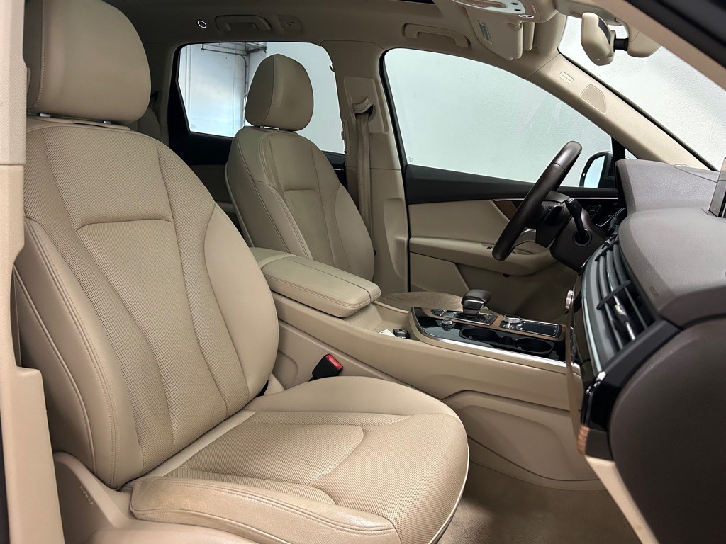2017 Audi Q7 Image 33