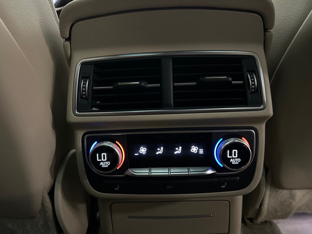 2017 Audi Q7 Image 35