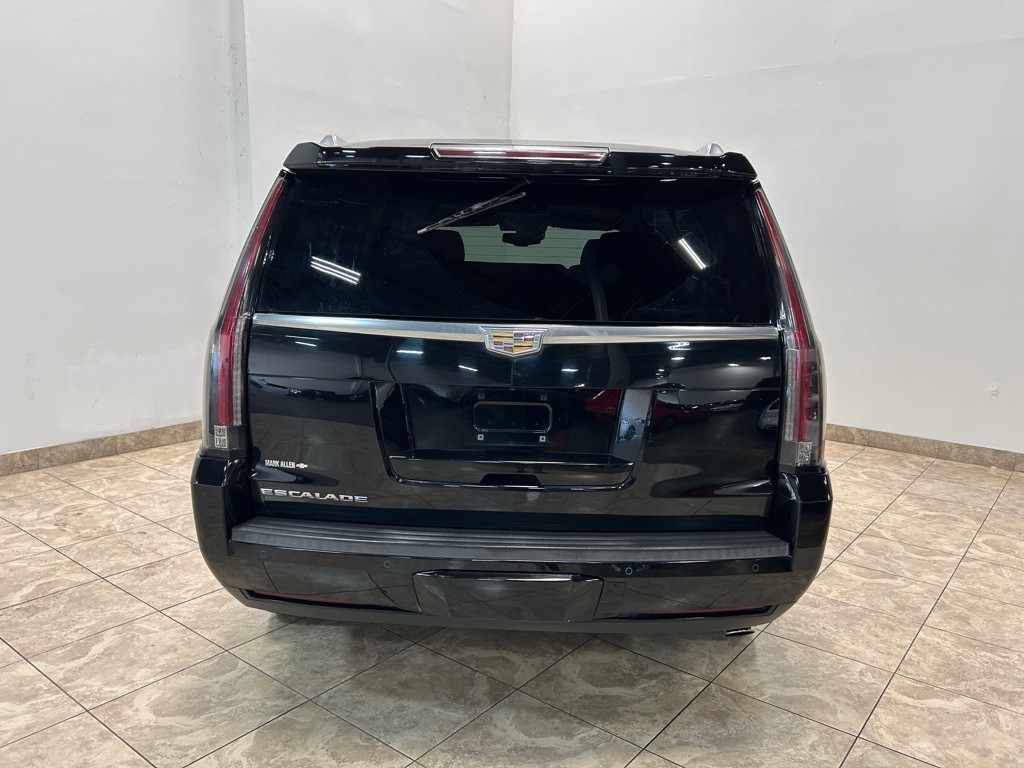 2016 Cadillac Escalade Image 7
