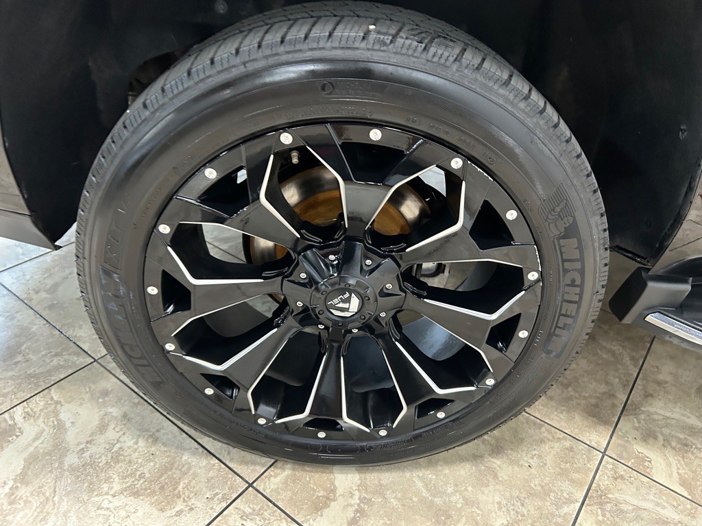 2016 Cadillac Escalade Image 12