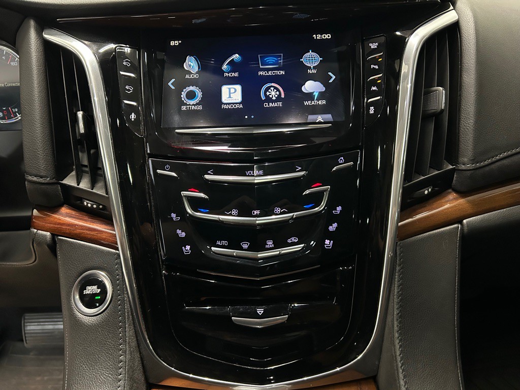 2016 Cadillac Escalade Image 20
