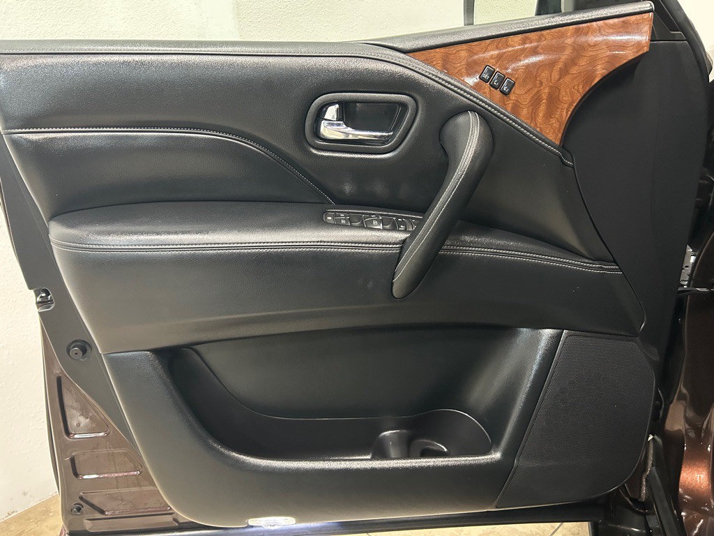 2019 INFINITI QX80 Image 16