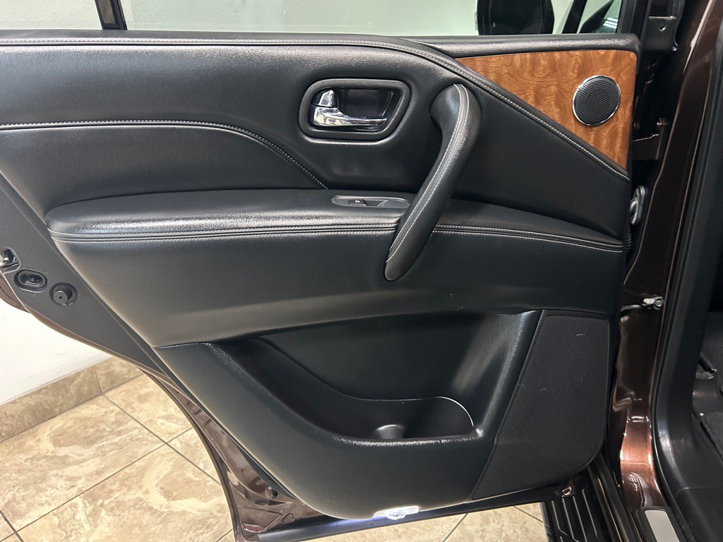 2019 INFINITI QX80 Image 38