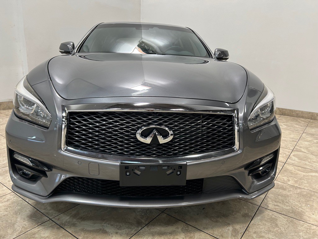 2017 INFINITI Q70 Image 4