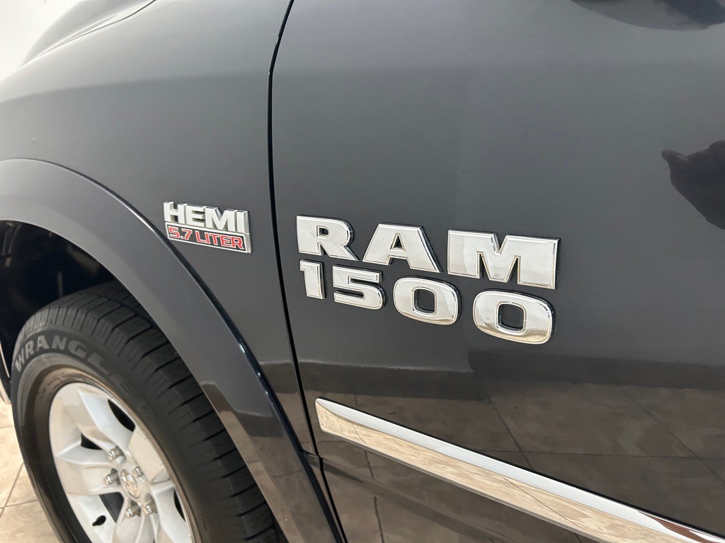 2016 RAM 1500 Image 12