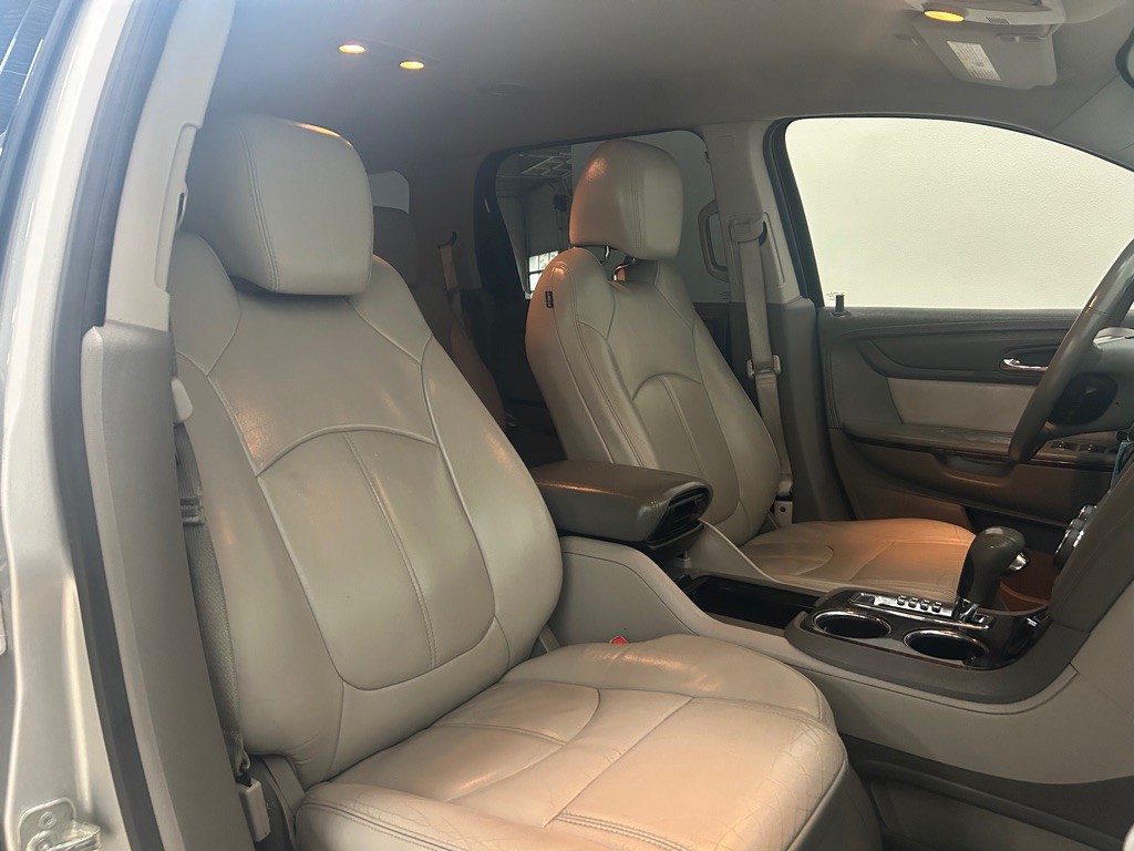 2016 GMC Acadia Image 30