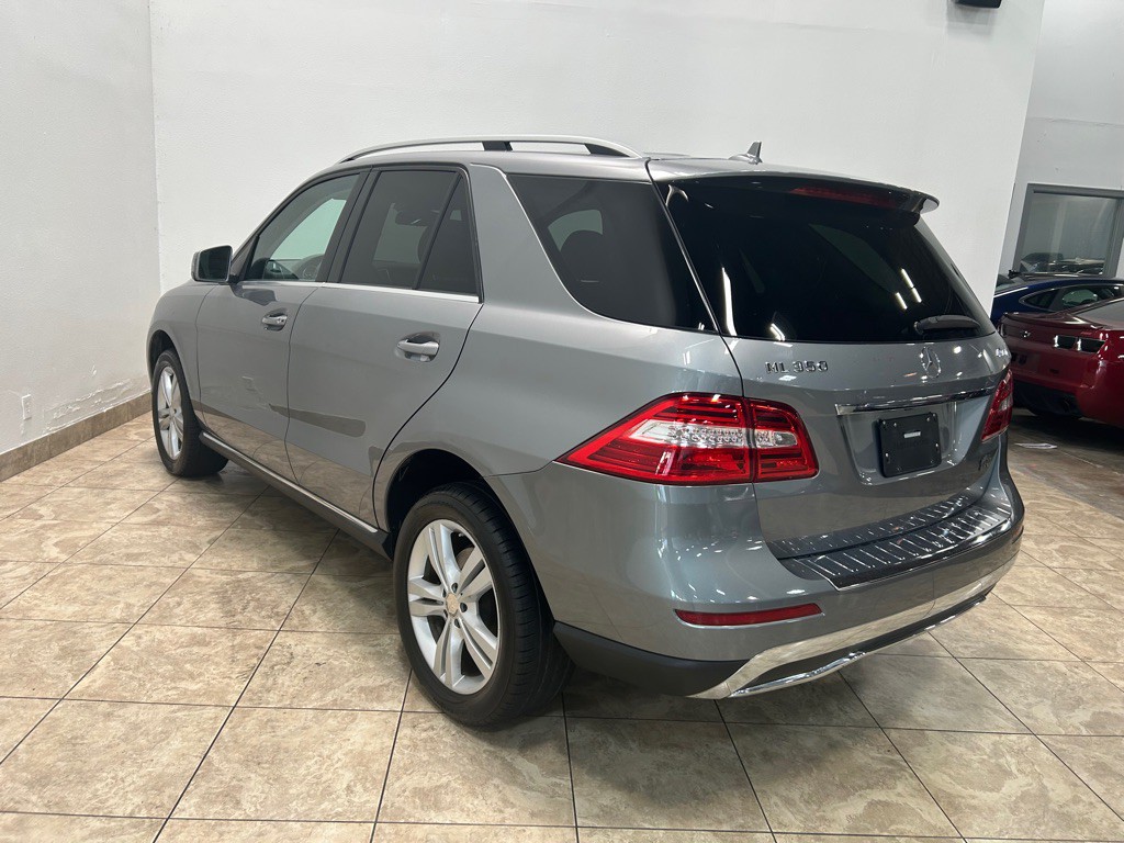 2015 Mercedes-Benz M-Class Image 9
