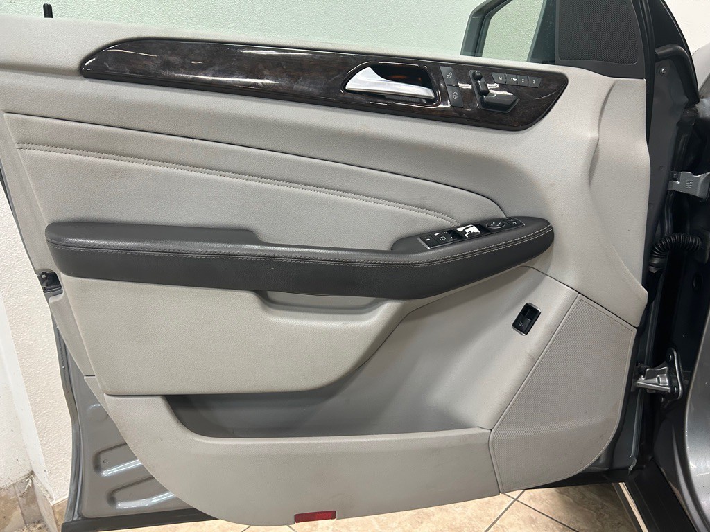 2015 Mercedes-Benz M-Class Image 13