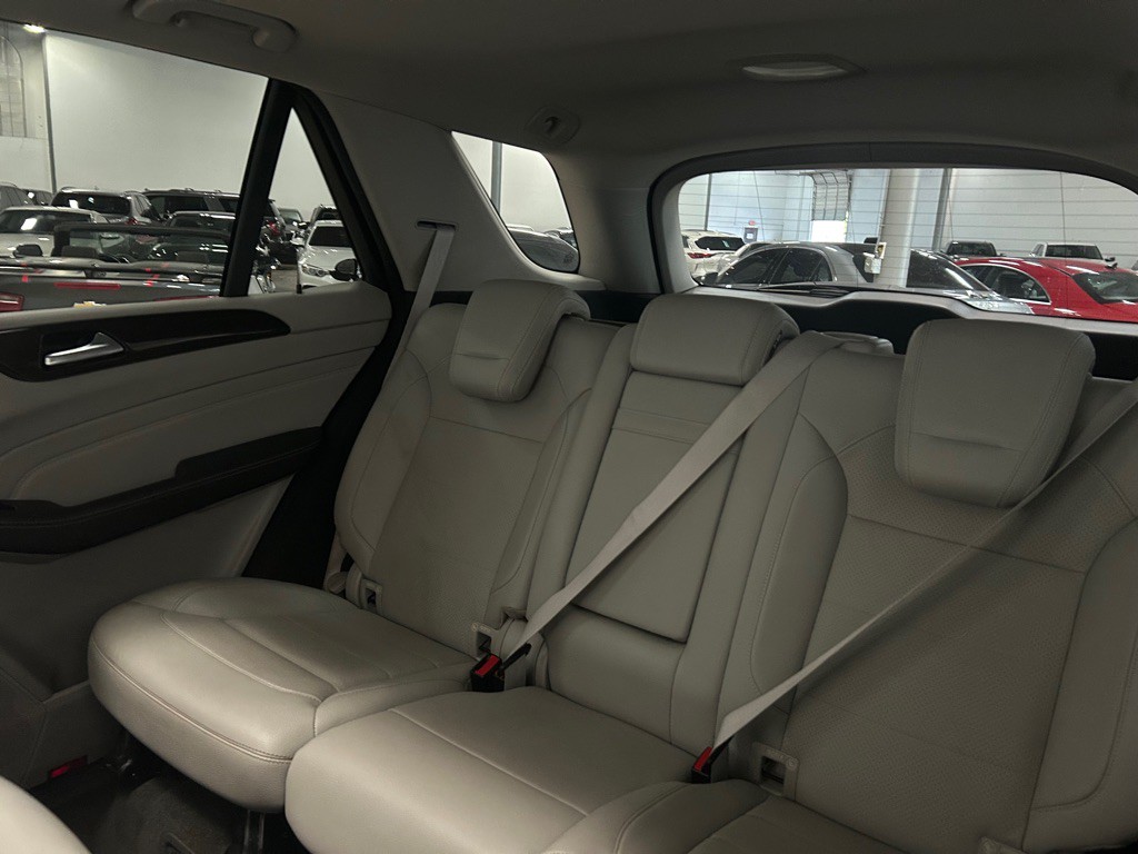 2015 Mercedes-Benz M-Class Image 35