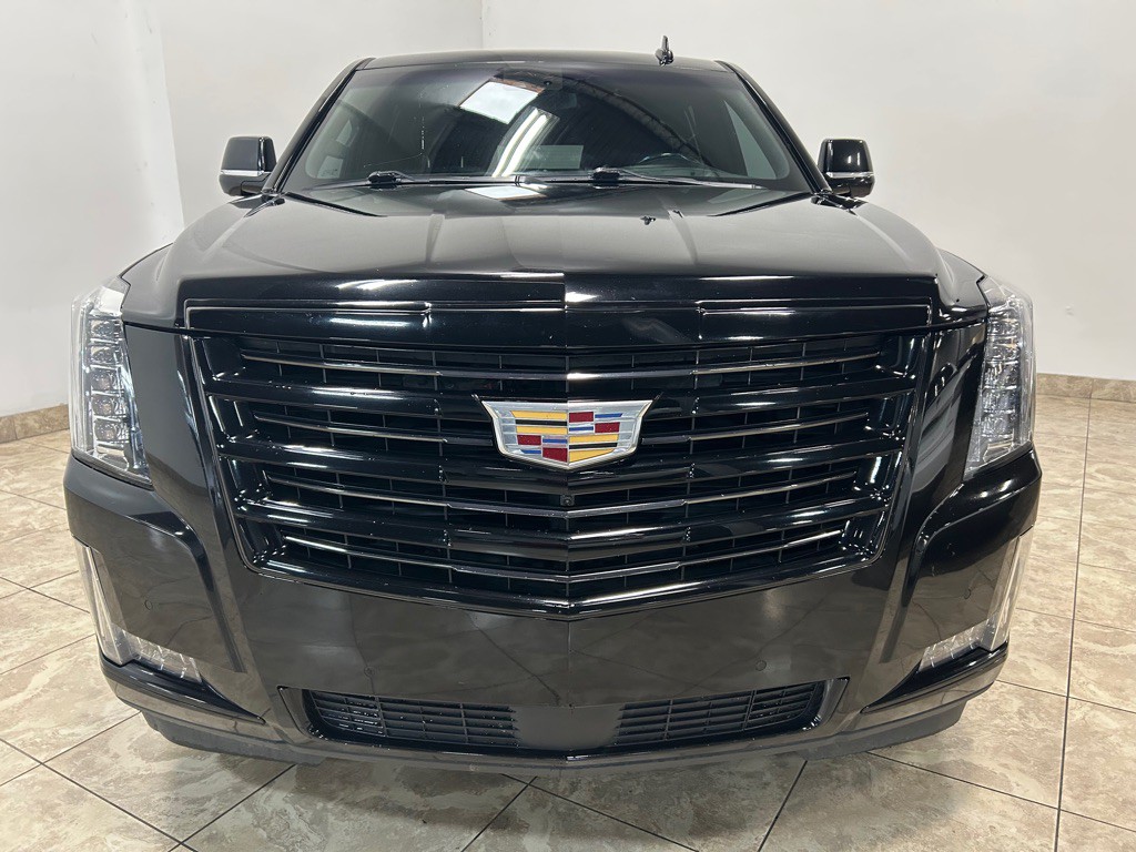 2020 Cadillac Escalade Image 2