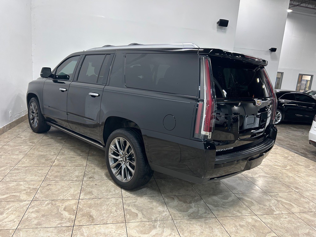 2020 Cadillac Escalade Image 8