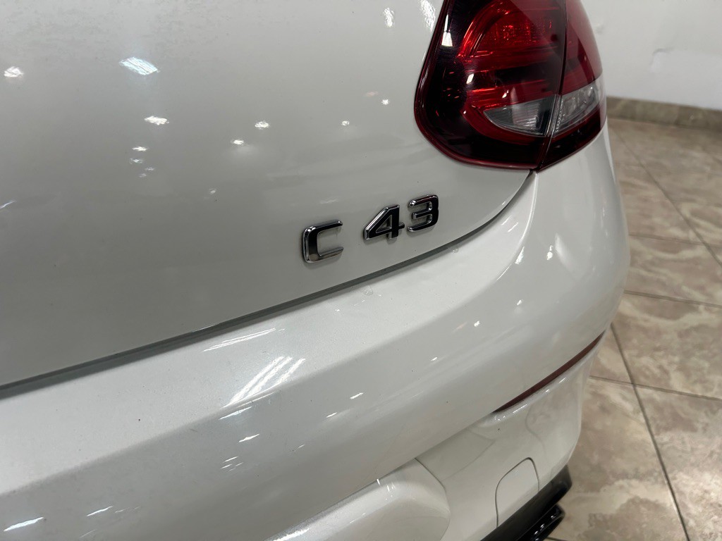 2019 Mercedes-Benz C-Class Image 11
