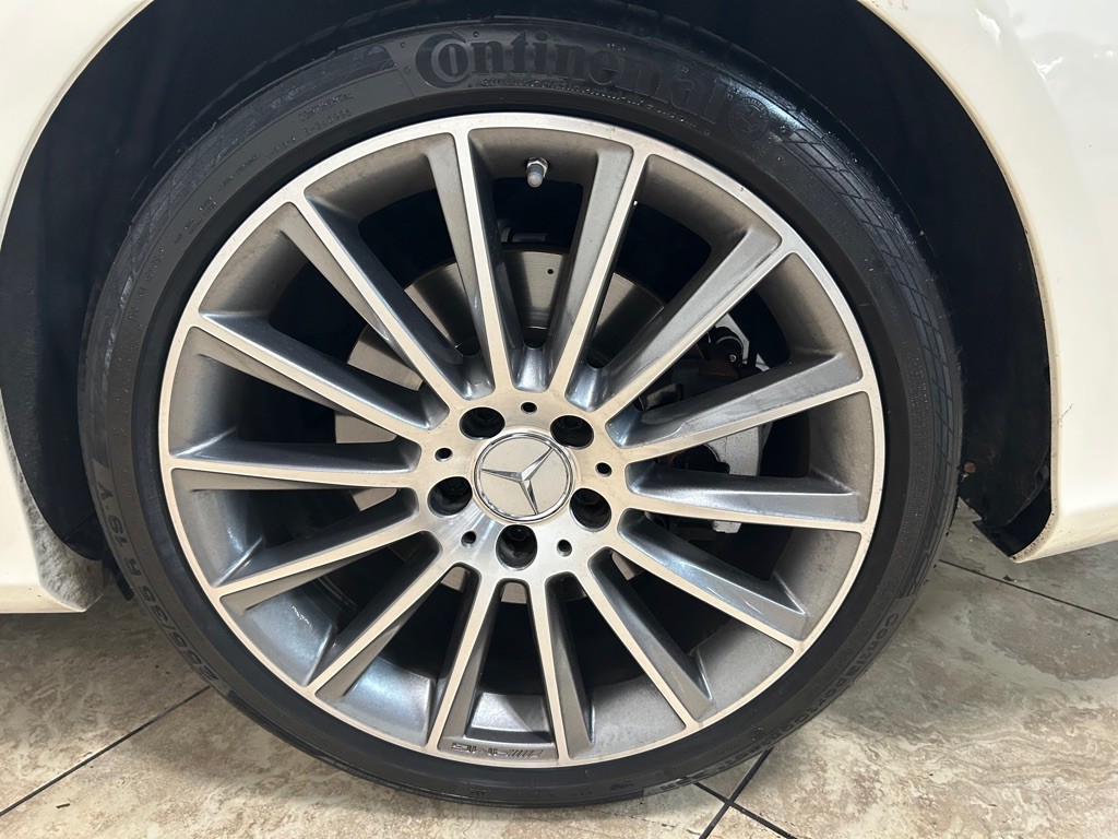 2019 Mercedes-Benz C-Class Image 15