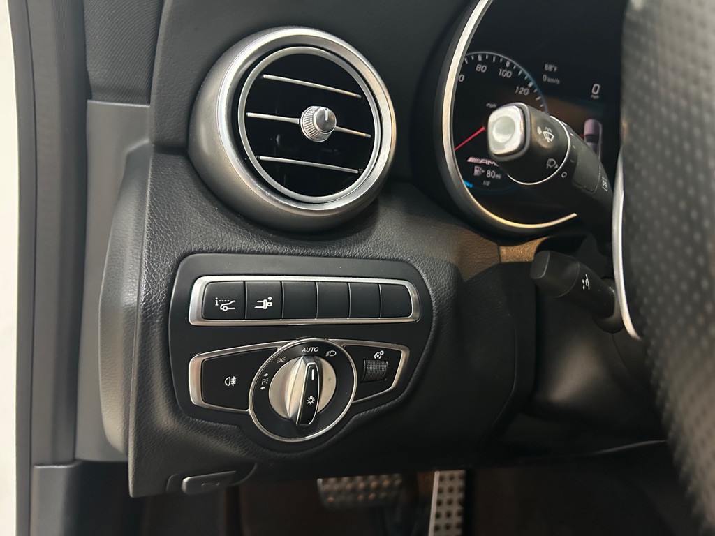 2019 Mercedes-Benz C-Class Image 19