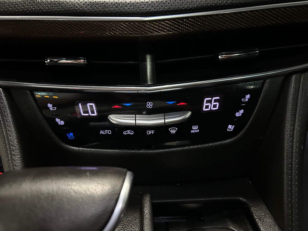 2018 Cadillac CT6 Image 23