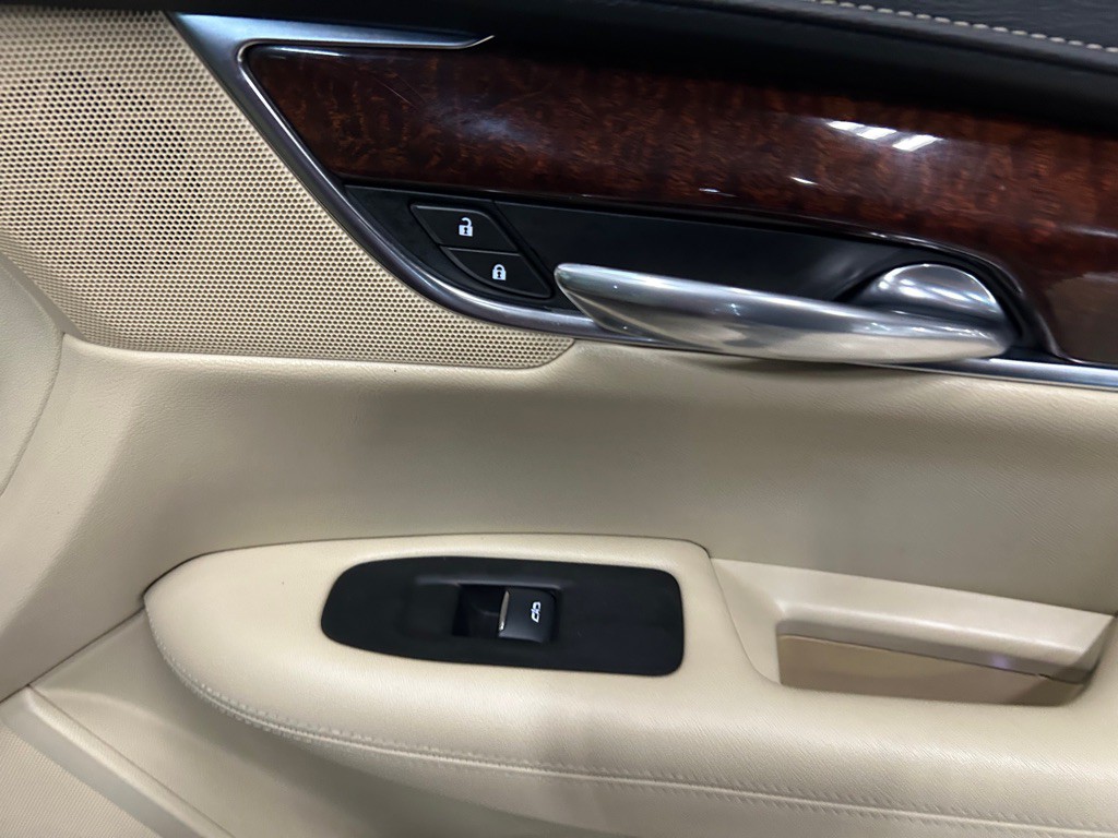 2017 Cadillac XT5 Image 31