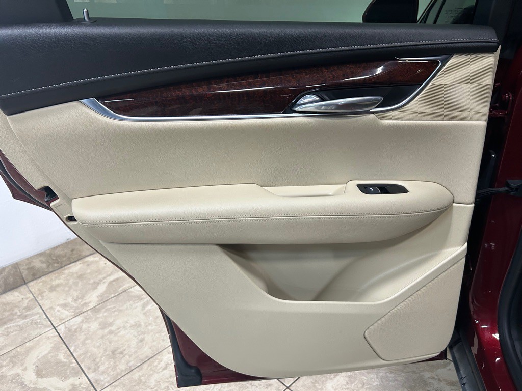 2017 Cadillac XT5 Image 34