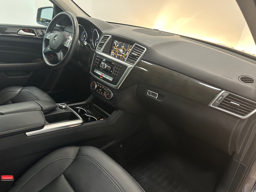 2015 Mercedes-Benz M-Class Image 33