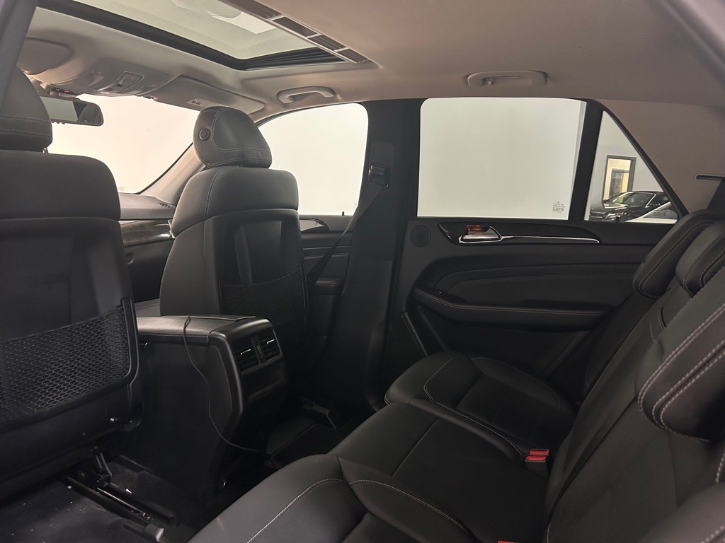 2015 Mercedes-Benz M-Class Image 37