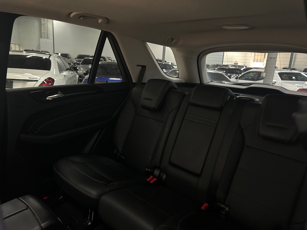 2015 Mercedes-Benz M-Class Image 38