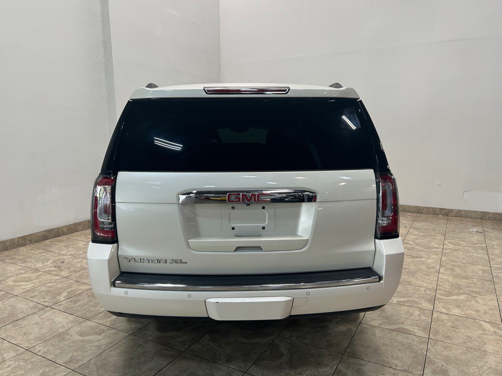 2015 GMC Yukon Image 8