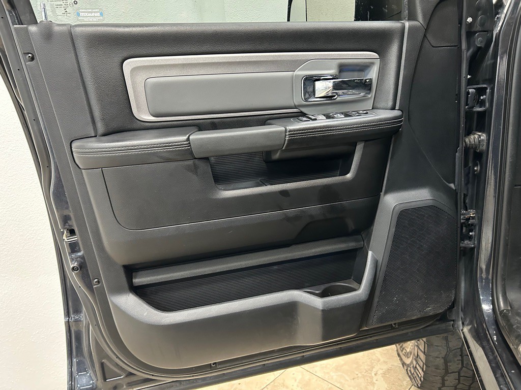 2018 RAM 2500 Image 12