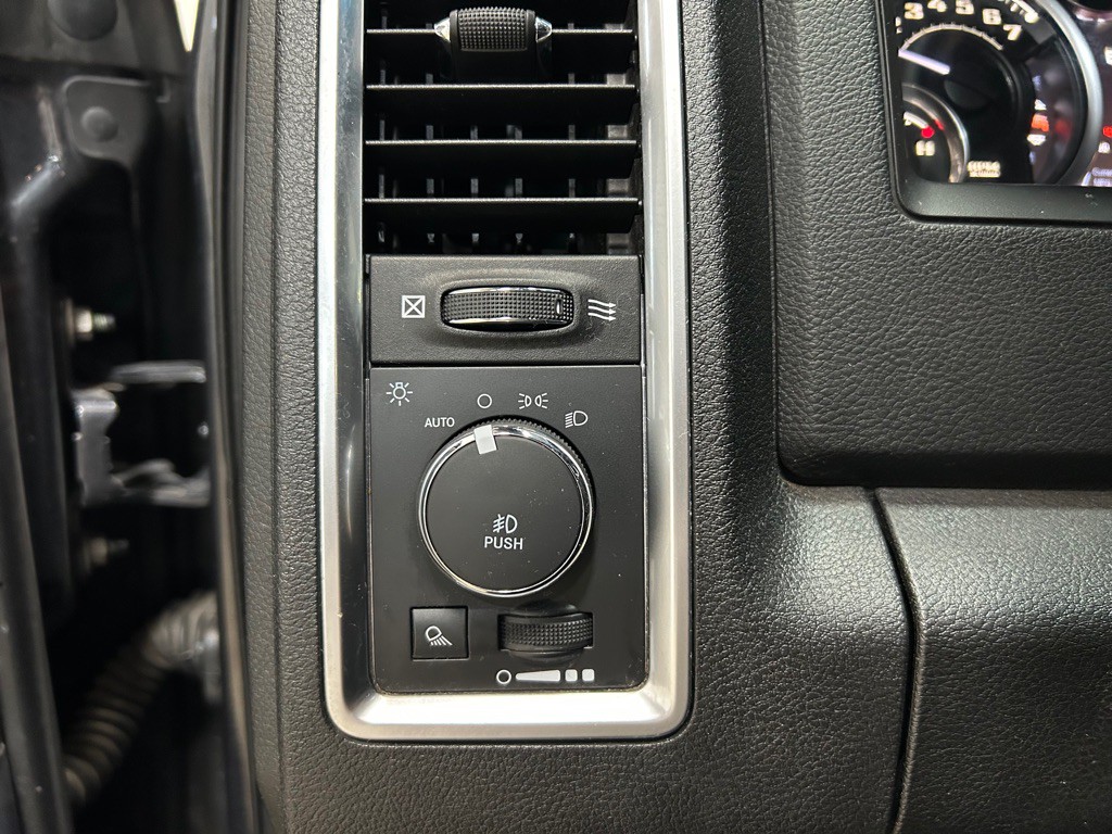 2018 RAM 2500 Image 14