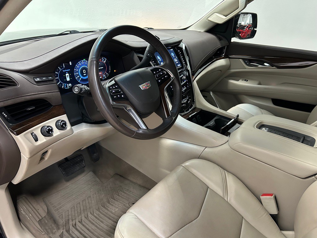 2017 Cadillac Escalade Image 26