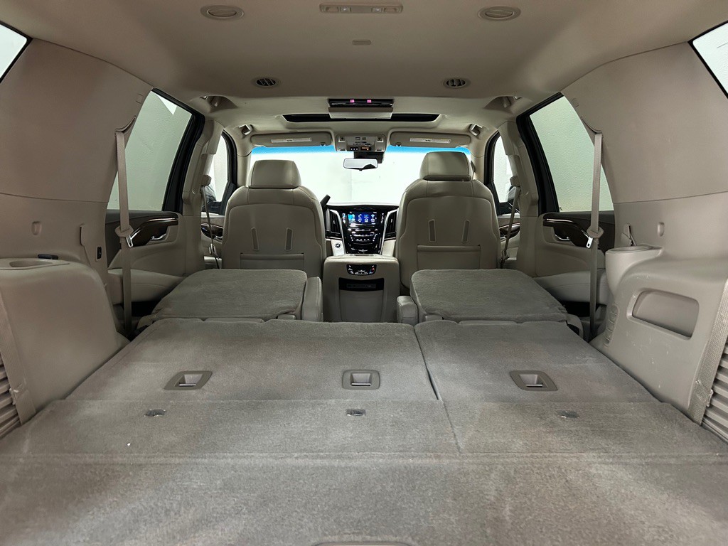 2017 Cadillac Escalade Image 44